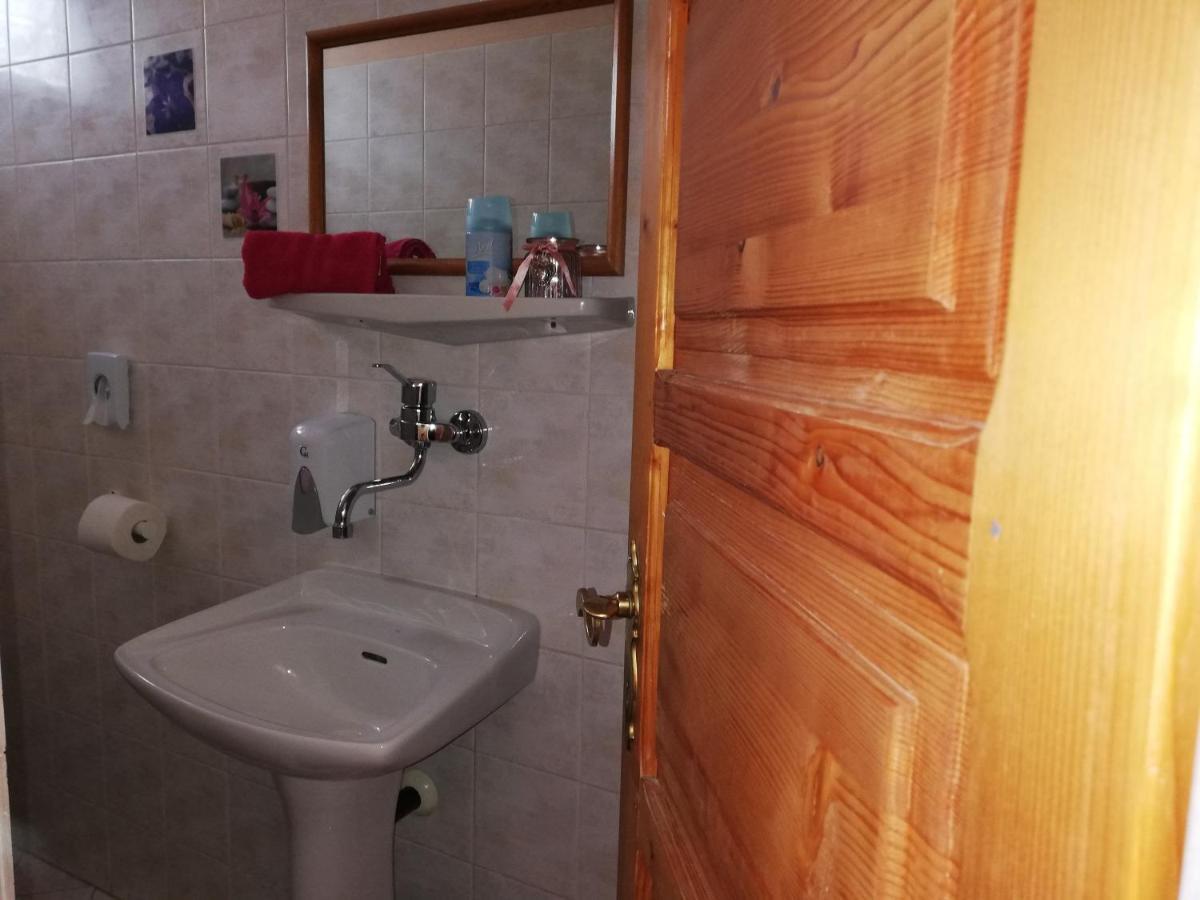 Penzion U Konika Liptovský Ján エクステリア 写真